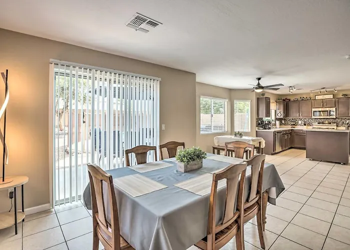 Dom wakacyjny Private Pool Oasis | Near State Farm Stadium