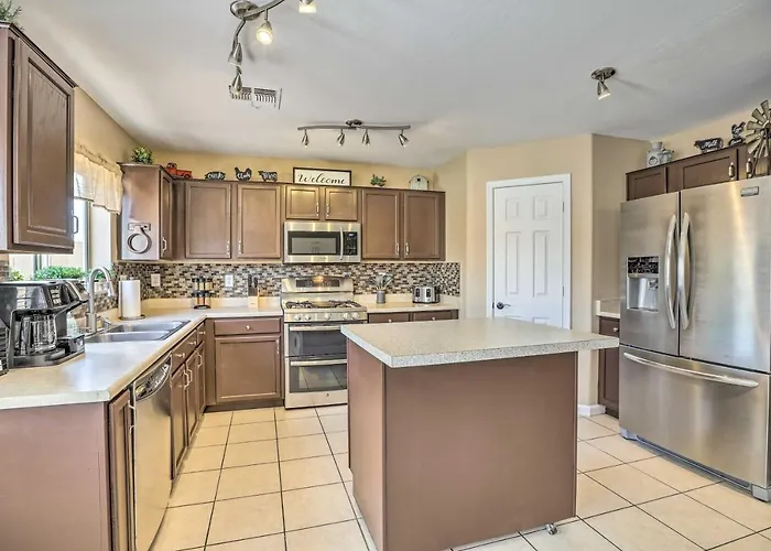 Dom wakacyjny Private Pool Oasis | Near State Farm Stadium